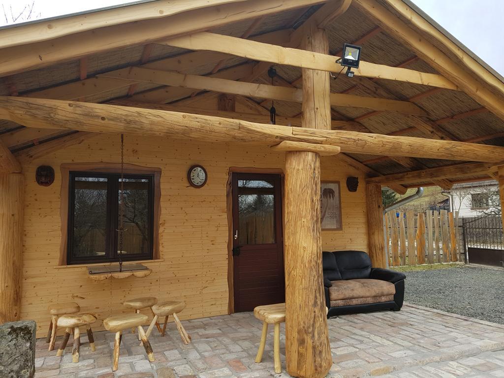 Edes Otthon Vendeghaz Hotel Нагибьоржьони Екстериор снимка