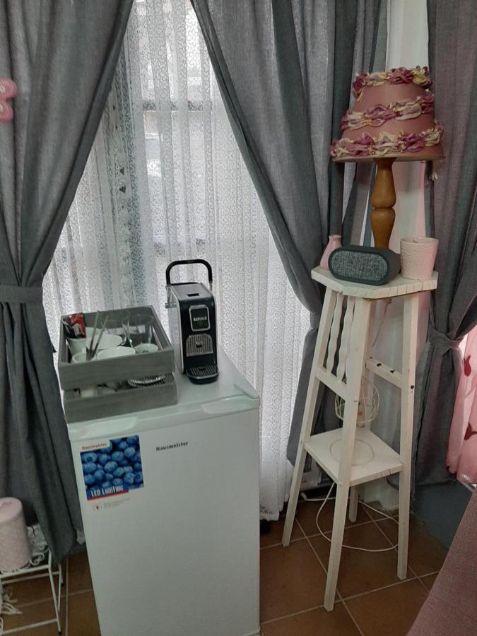 Edes Otthon Vendeghaz Hotel Нагибьоржьони Екстериор снимка