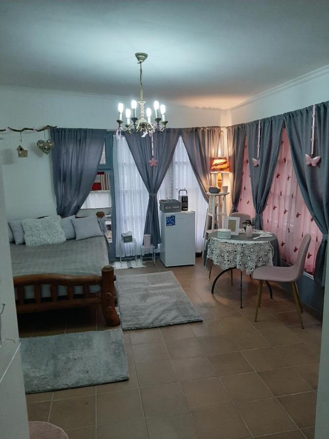 Edes Otthon Vendeghaz Hotel Нагибьоржьони Екстериор снимка